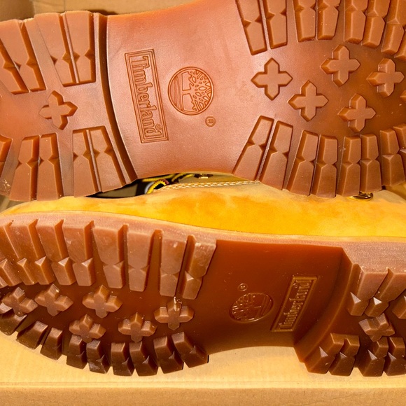 Timberland Tan Winter & Rain Boots ~ Women’s - Picture 7 of 9